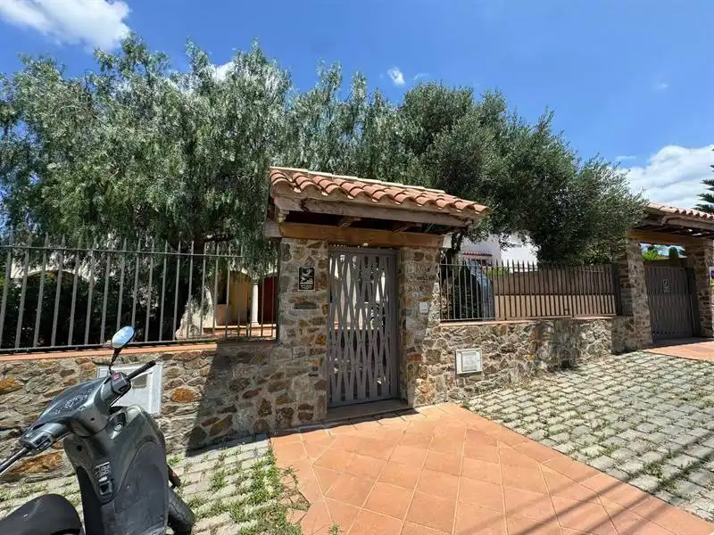 Maison avec piscine à vendre à Calle DE LA SERRA DEL CADI, imagen 2