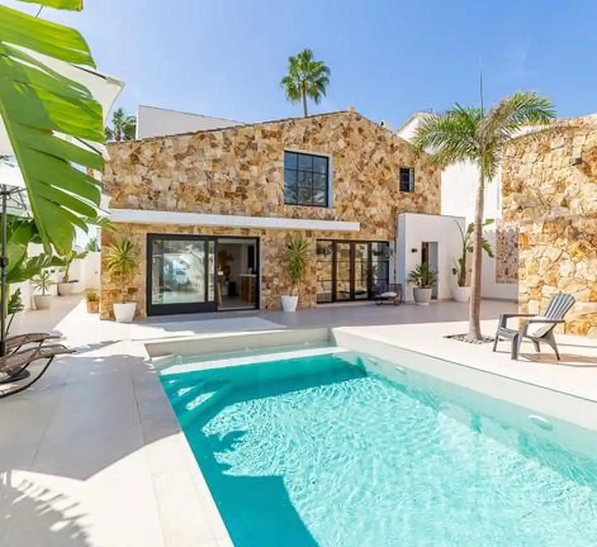 Piscina de Casa o xalet en venda en Estepona amb Aire condicionat, Jardí privat i Terrassa