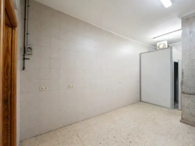 Local en venta en Pedralba con Aire acondicionado y Terraza