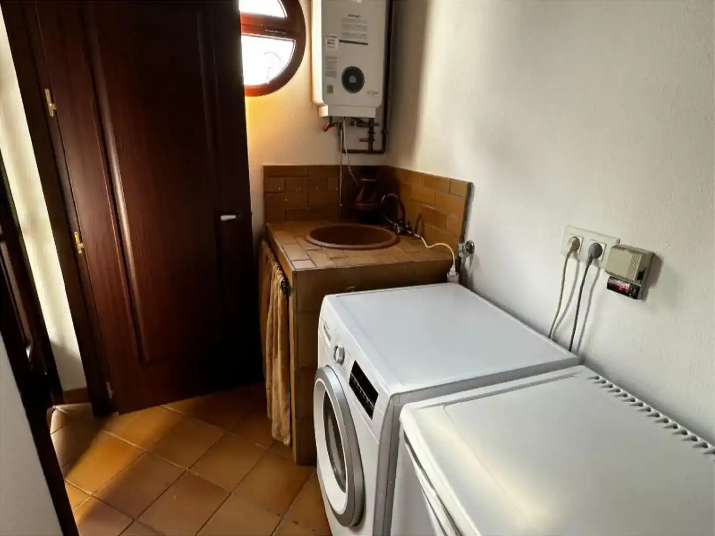Bany de Casa o xalet en venda en Villalba del Alcor amb Aire condicionat, Piscina i Balcó