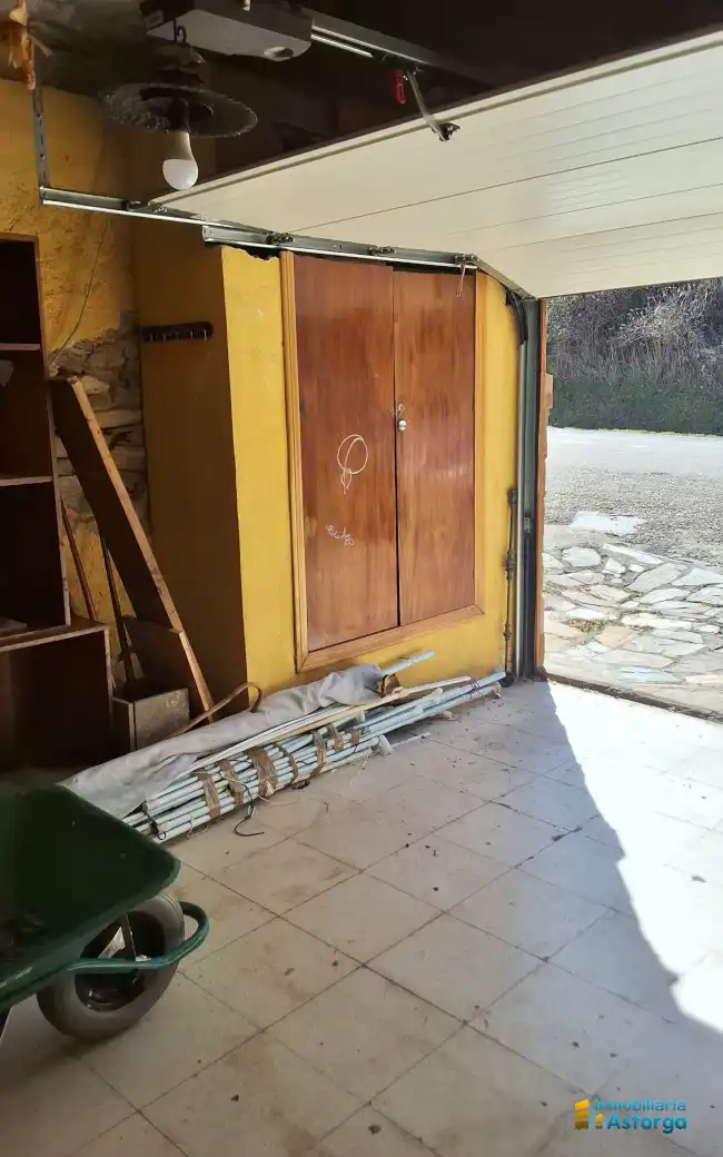 Houses for sale in Brazuelo  with Heating and Furnished