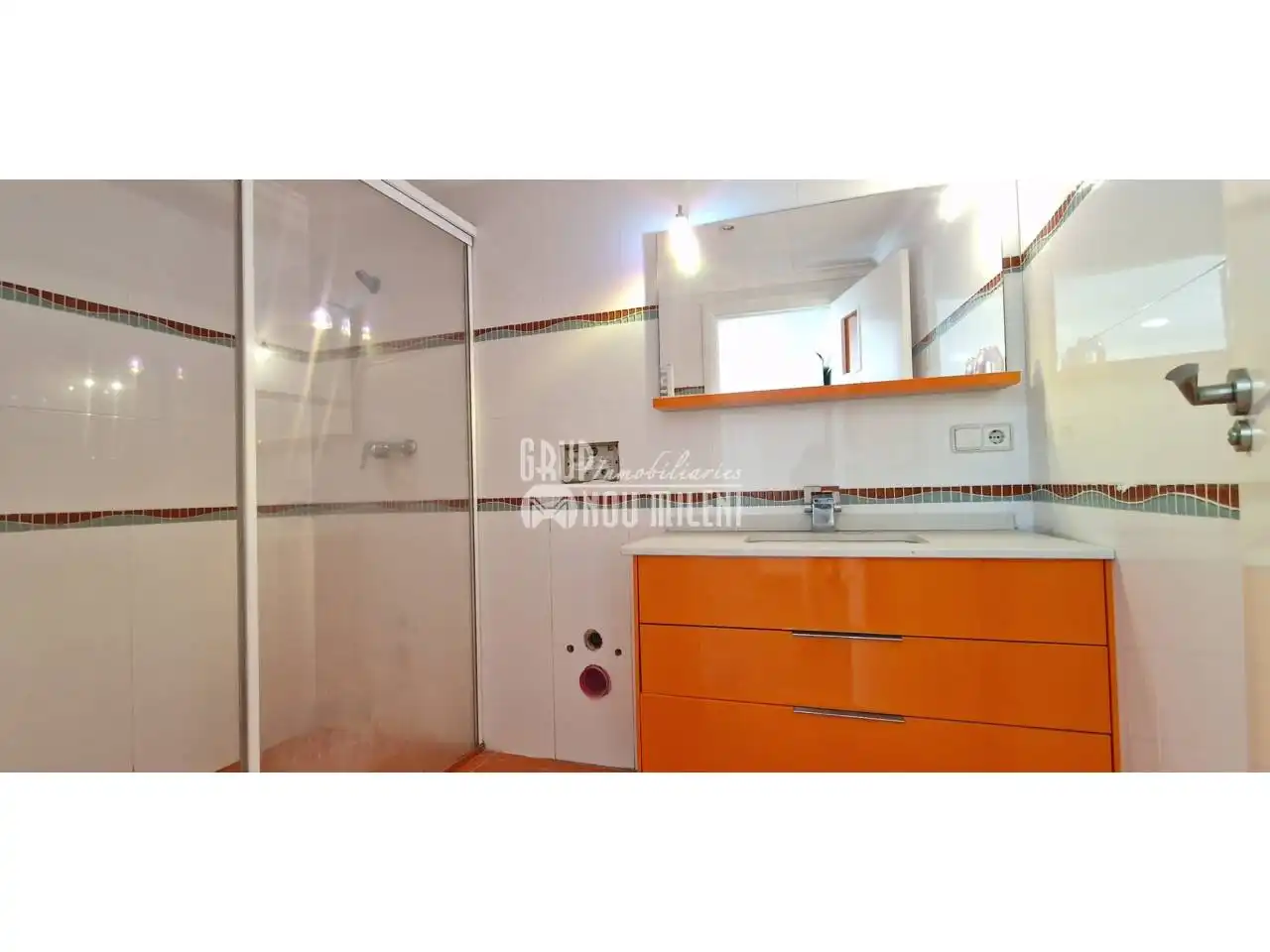 Bathroom of Houses for sale in Catarroja  with Air Conditioner, Heating and Terrace
