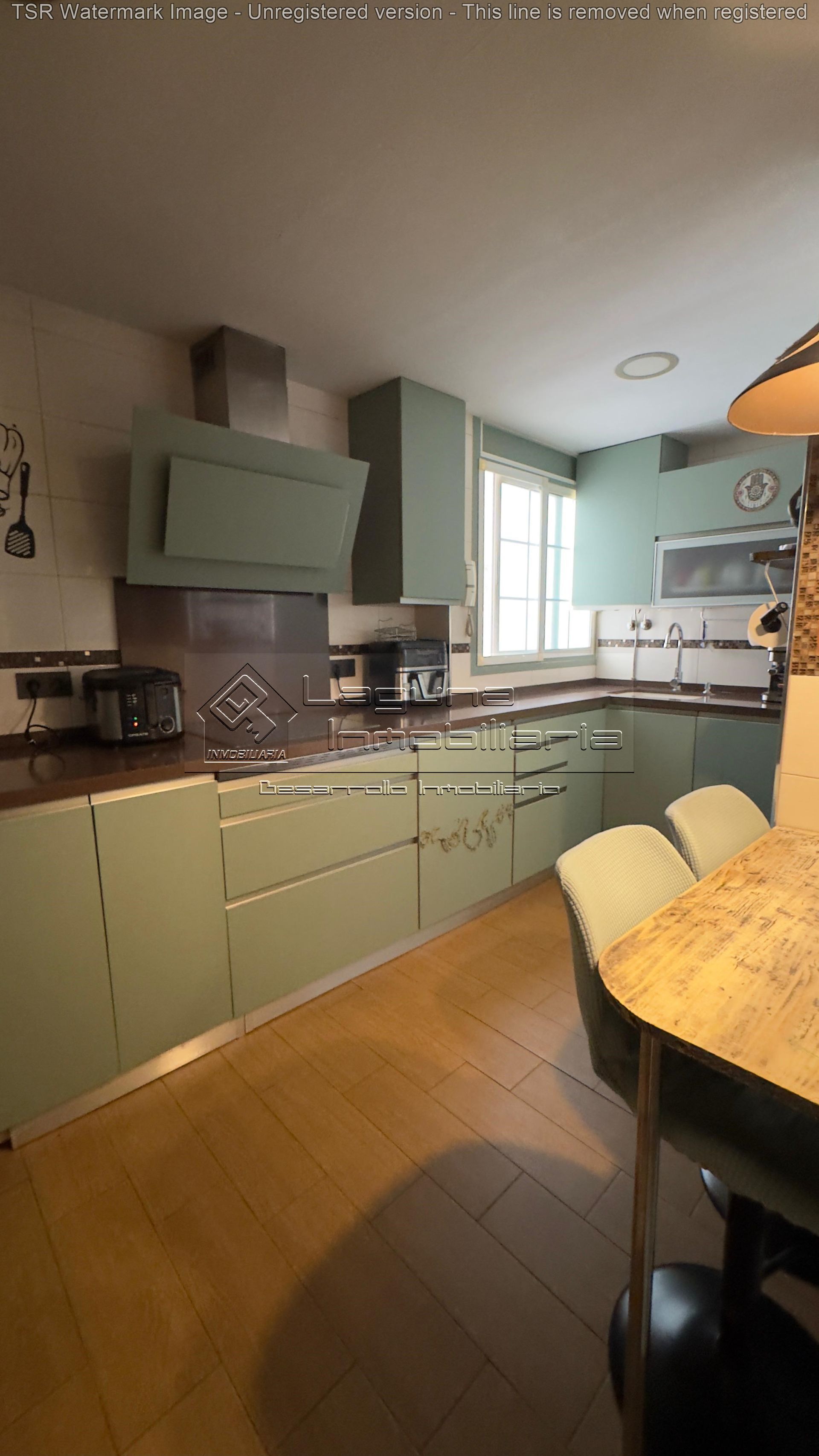 Cocina de Piso en venta en  Cádiz Capital con Aire acondicionado