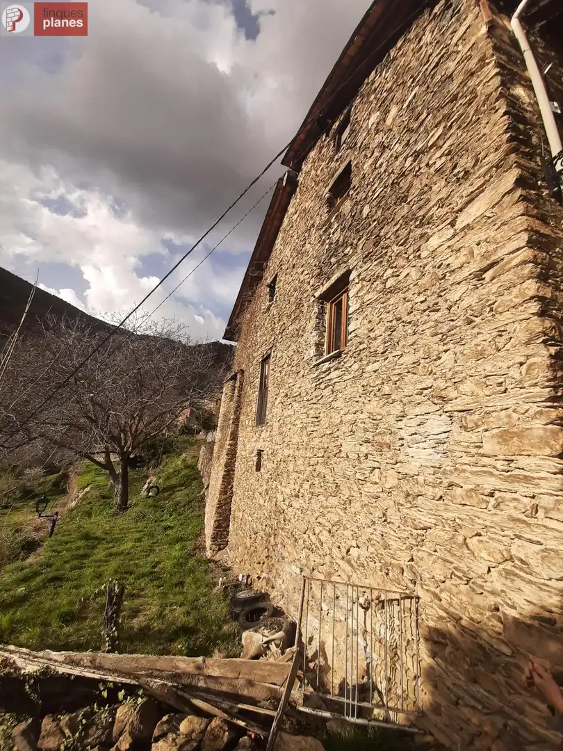 Vista exterior de Casa o xalet en venda en Les Valls de Valira amb Calefacció i Jardí privat