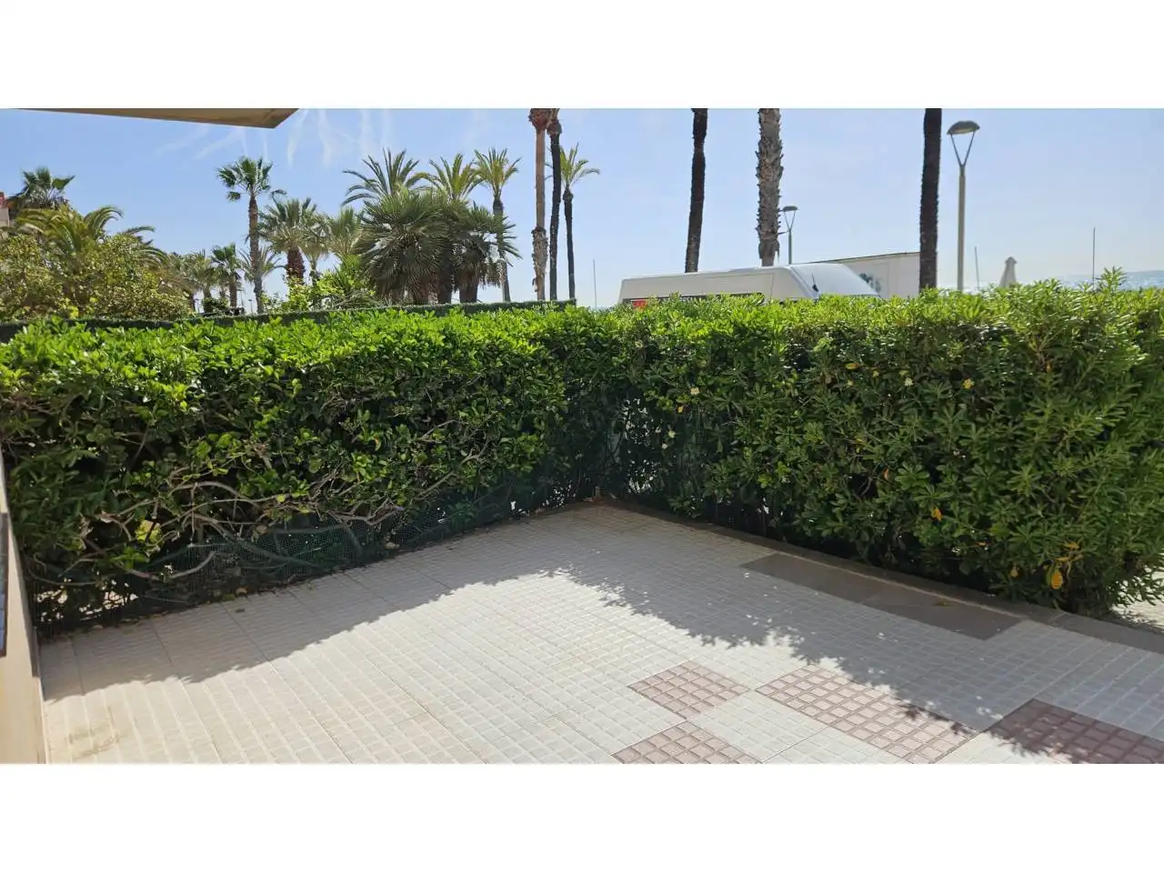 Jardín de Piso de alquiler en Vilanova i la Geltrú con Jardín privado, Terraza y Amueblado