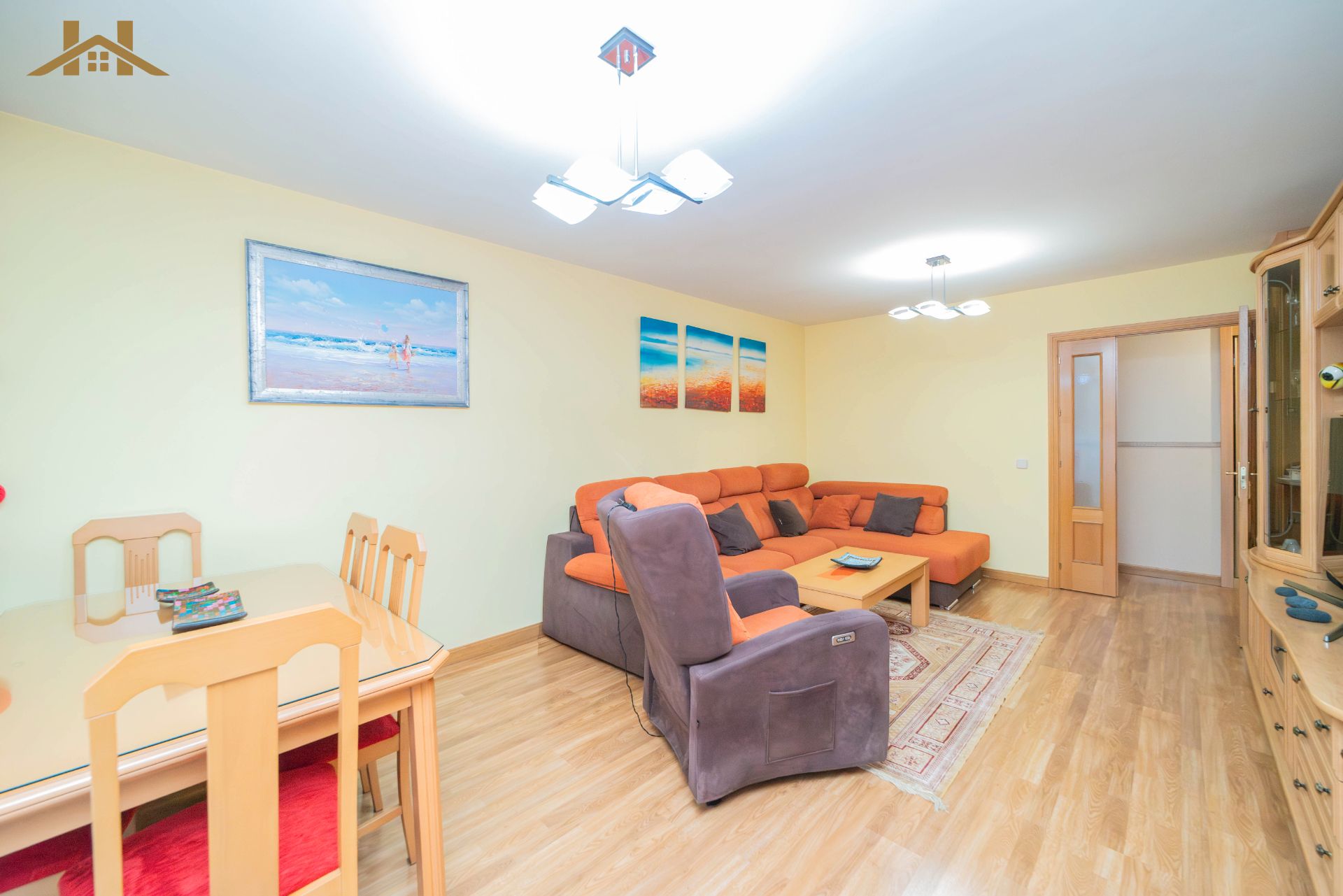 Living room of Flat for sale in Fuenlabrada  with Air Conditioner, Heating and Parquet flooring