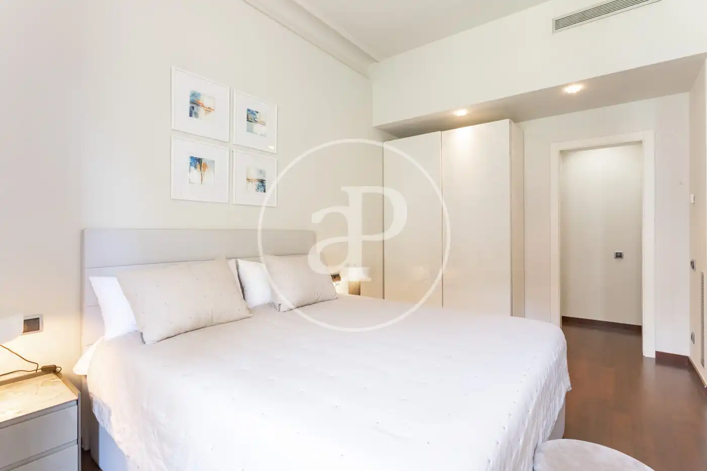 Habitación de Piso de alquiler en Barcelona con Aire acondicionado, Calefacción y Amueblado