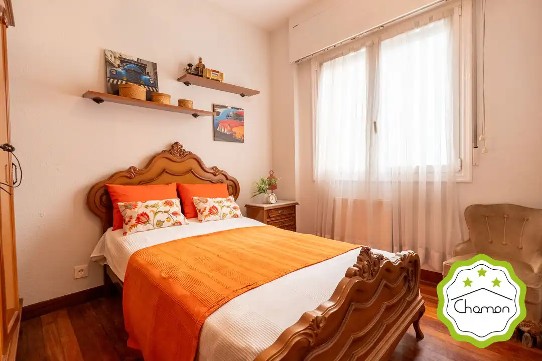 Habitación de Piso en venta en Bilbao  con Calefacción y Balcón