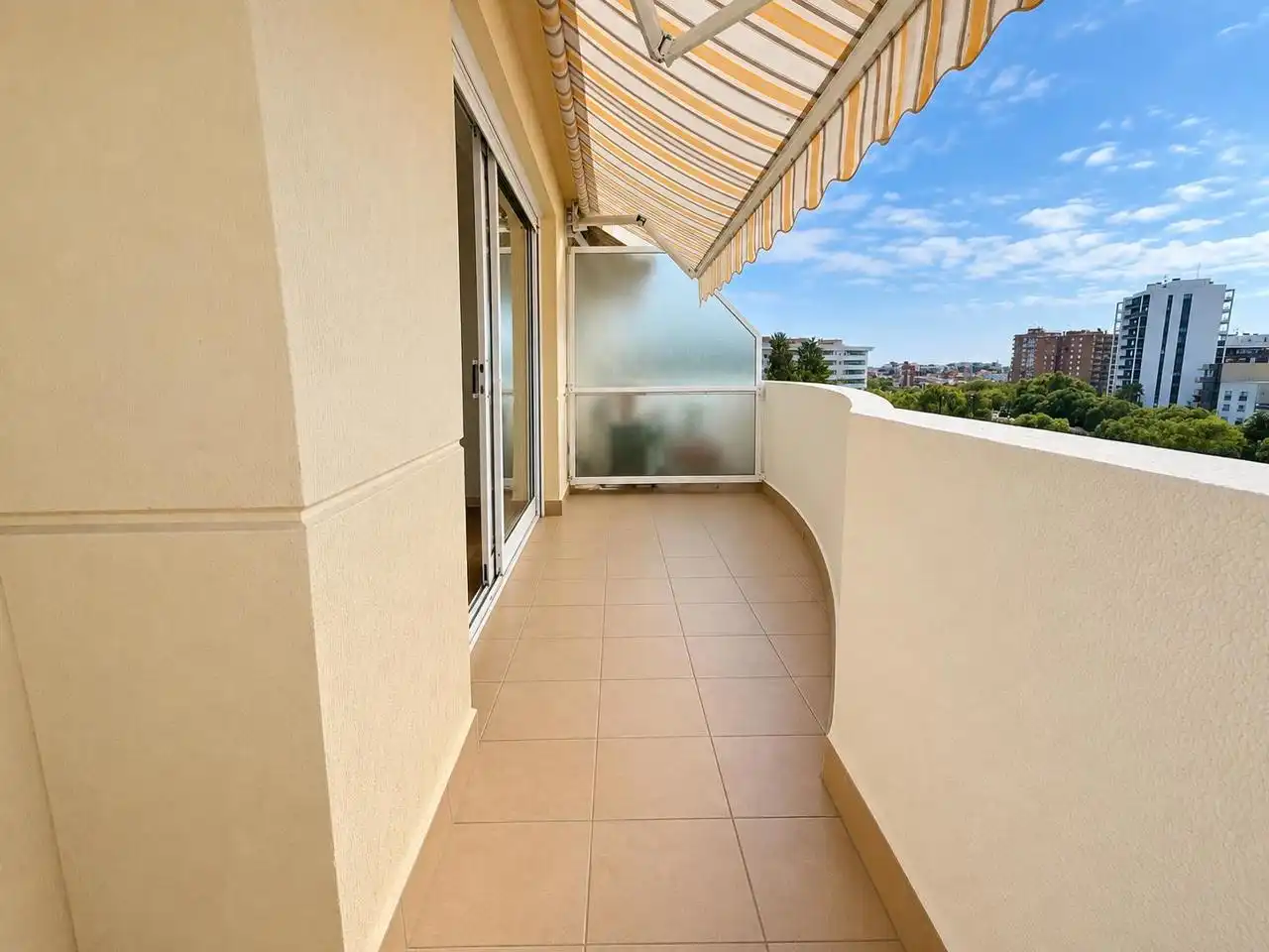 Terraza de Piso en venta en Montigalà - Sant Crist