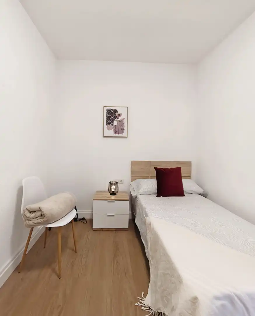 Bedroom of Flat for rent in Castellón de la Plana / Castelló de la Plana  with Furnished, TV and Internet