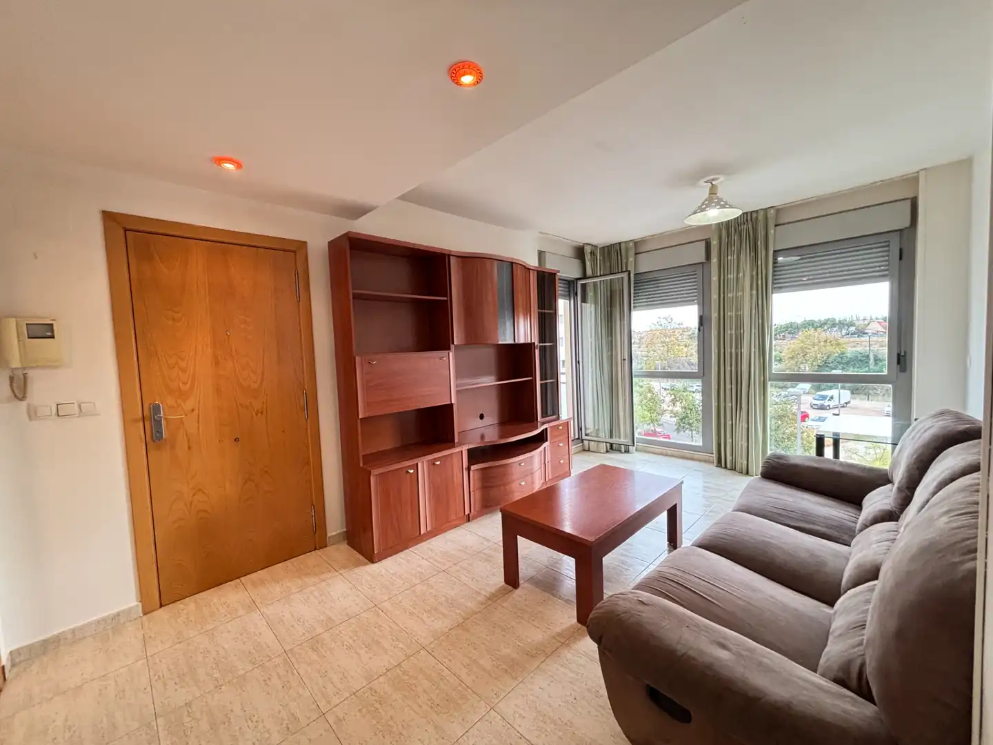 Living room of Flat for sale in Oliver-Valdefierro