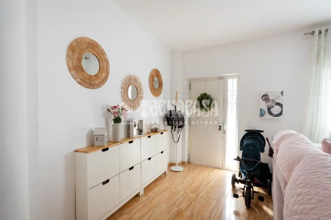 Casa adosada en venta en Vélez-Málaga con Terraza
