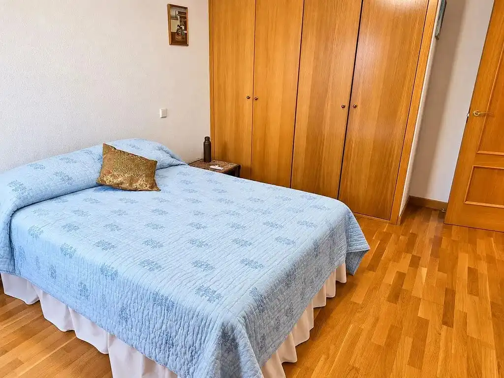 Habitación de Piso en venta en San Lorenzo de El Escorial con Calefacción