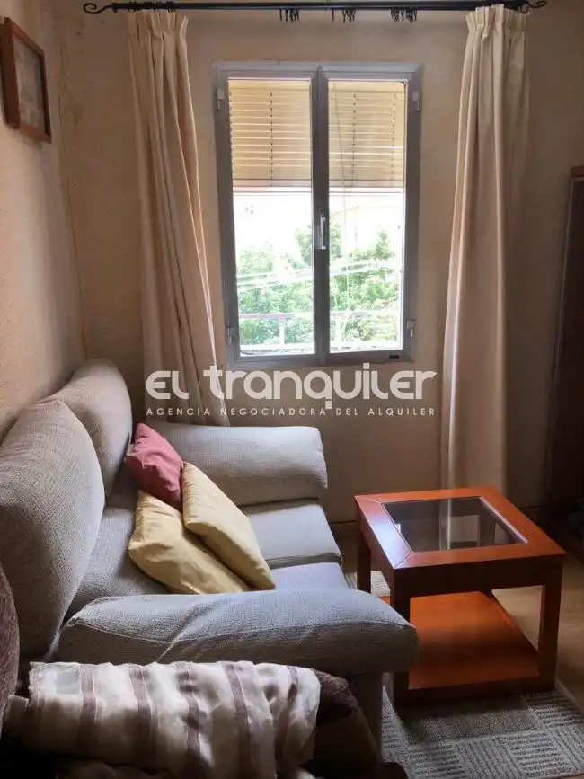 Bedroom of Flat for rent in Madrid  with Parquet flooring, Furnished and Washing machine