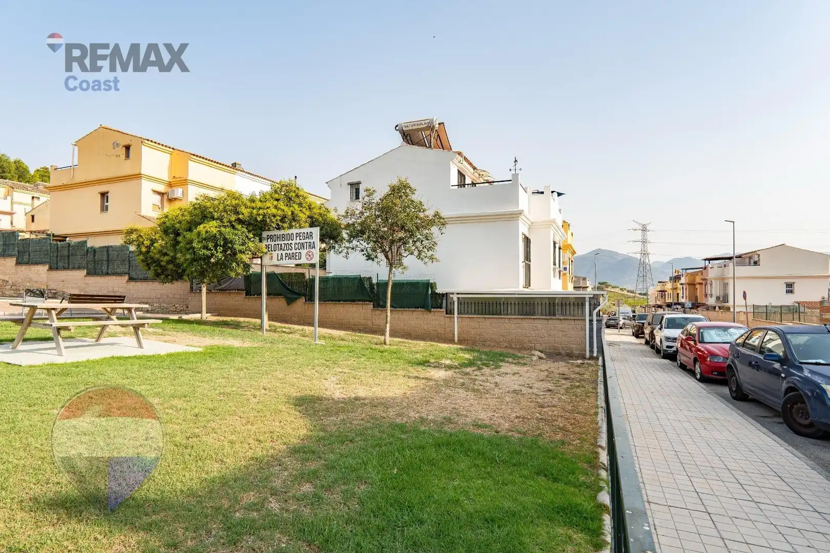 Vista exterior de Casa adosada en venda en Cártama amb Piscina comunitària