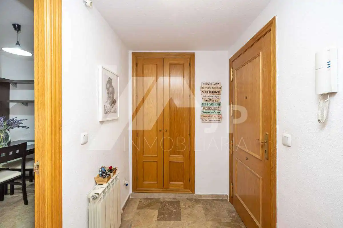 Piso con piscina en venta en Calle Cádiar 10, imagen 17