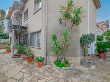 House for sale in Passeig Maragall