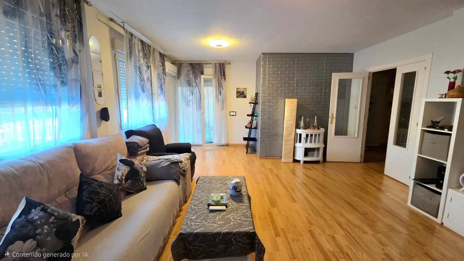 Sala d'estar de Casa adosada en venda en Illescas amb Aire condicionat, Calefacció i Jardí privat