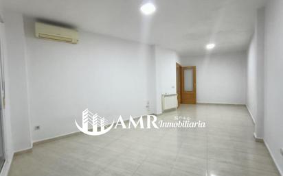 Flat for sale in Esquivias  with Air Conditioner, Heating and Storage room