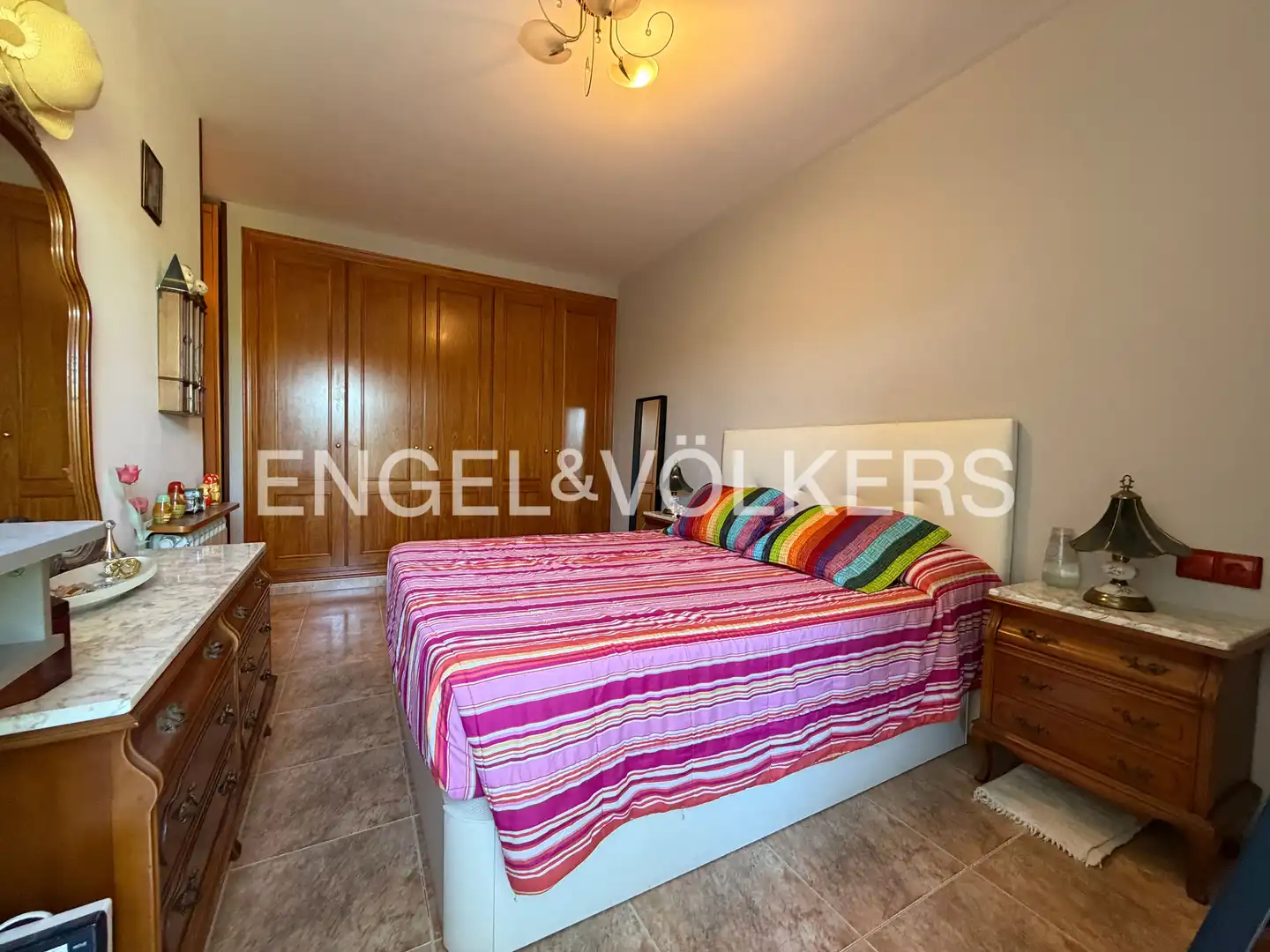 Habitación de Apartamento en venta en Pineda de Mar con Calefacción, Jardín privado y Trastero