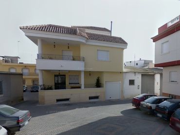 Casa con balcone in vendita a Calle San Antonio 1