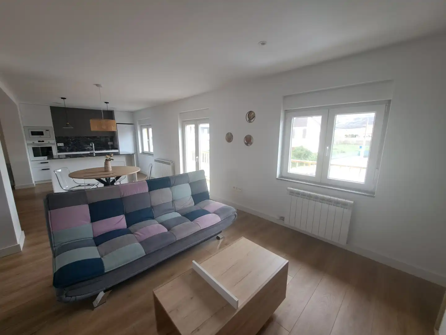 Sala de estar de Apartamento de alquiler en Sariegos con Calefacción, Parquet y Amueblado