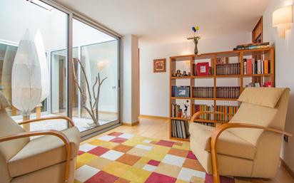 Living room of Flat for sale in Figueres  with Air Conditioner, Heating and Terrace