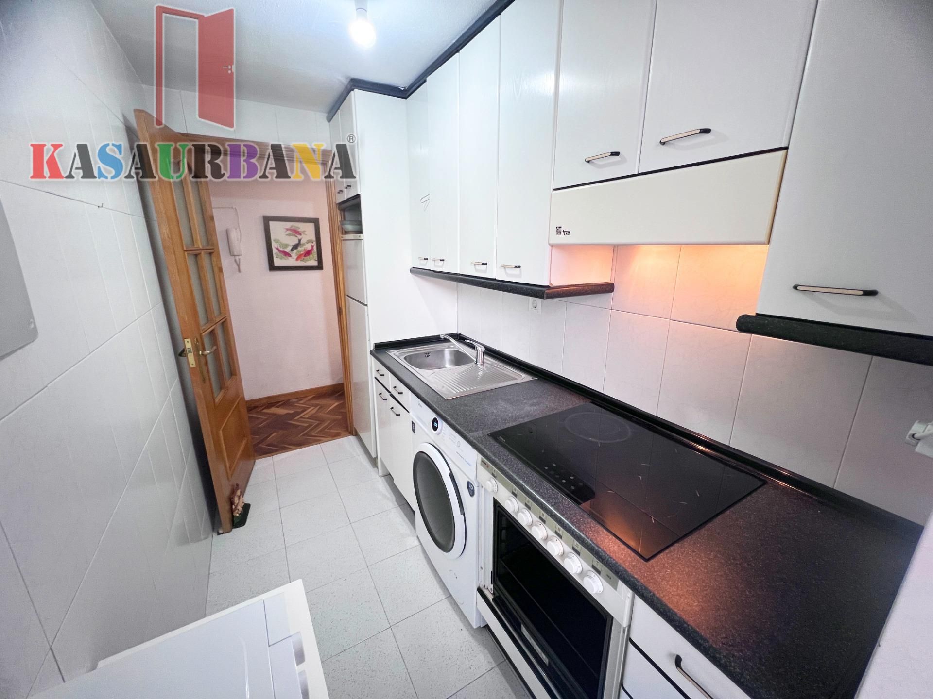 Cuina de Pis en venda en  Madrid Capital amb Aire condicionat, Calefacció i Terrassa