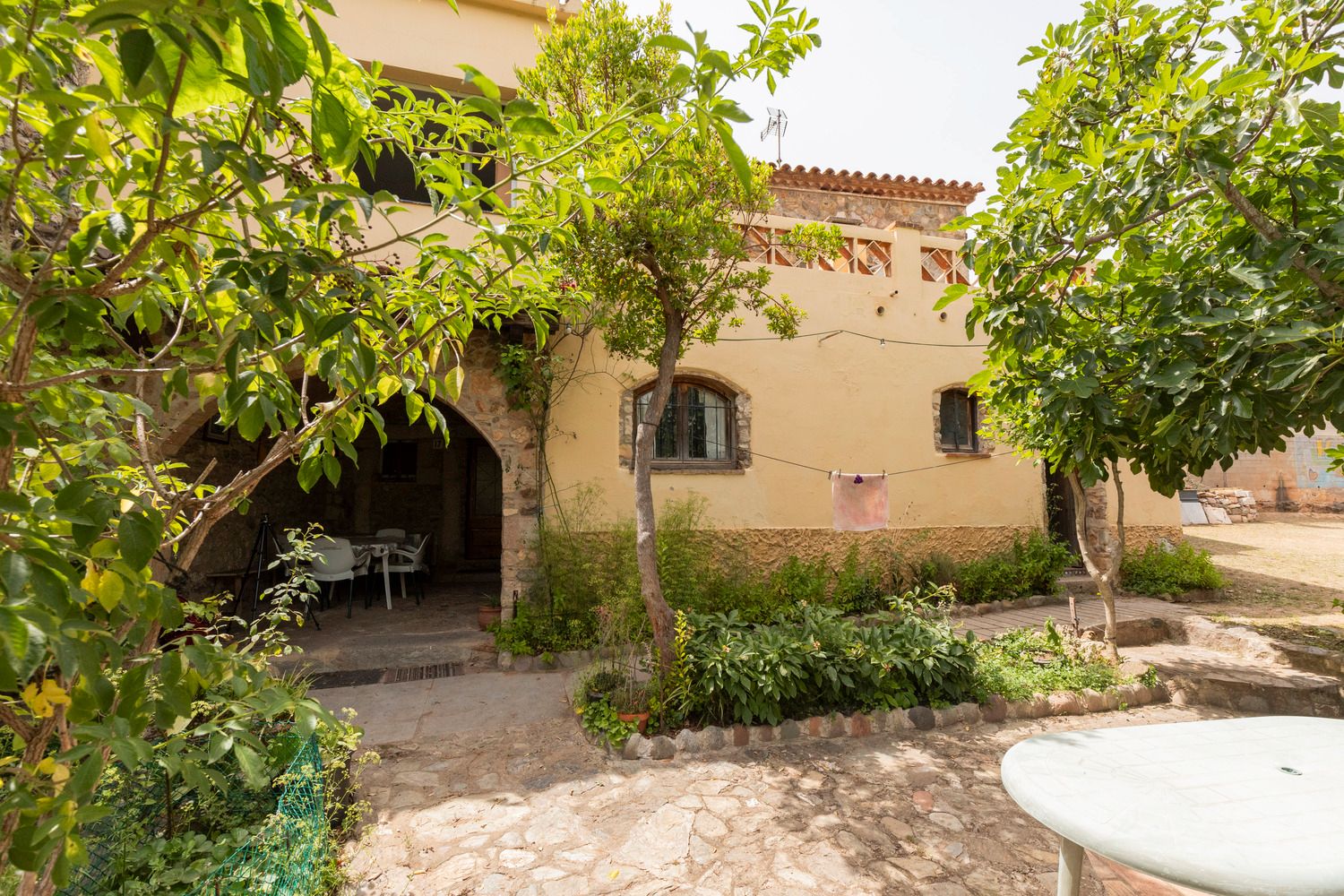 Vista exterior de Finca rústica en venda en Girona Capital amb Jardí privat i Terrassa
