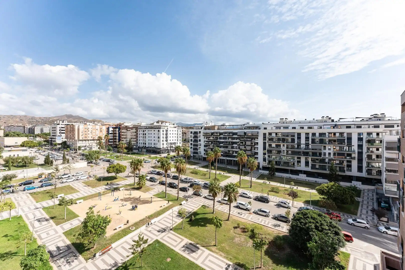 Appartamento con giardino in vendita a Teatinos - Universidad, imagen 2