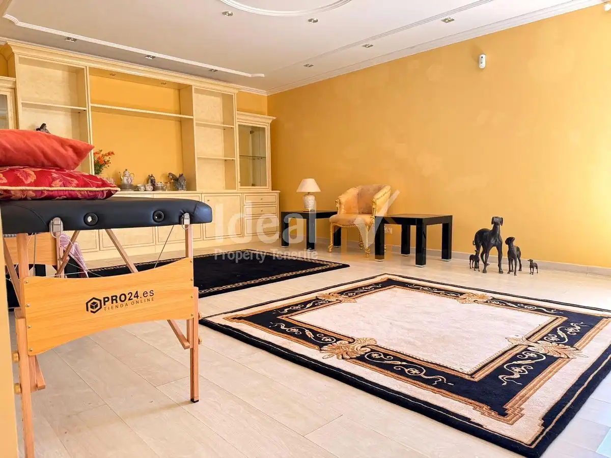 Detached house with pool for sale in Costa Adeje, imagen 12
