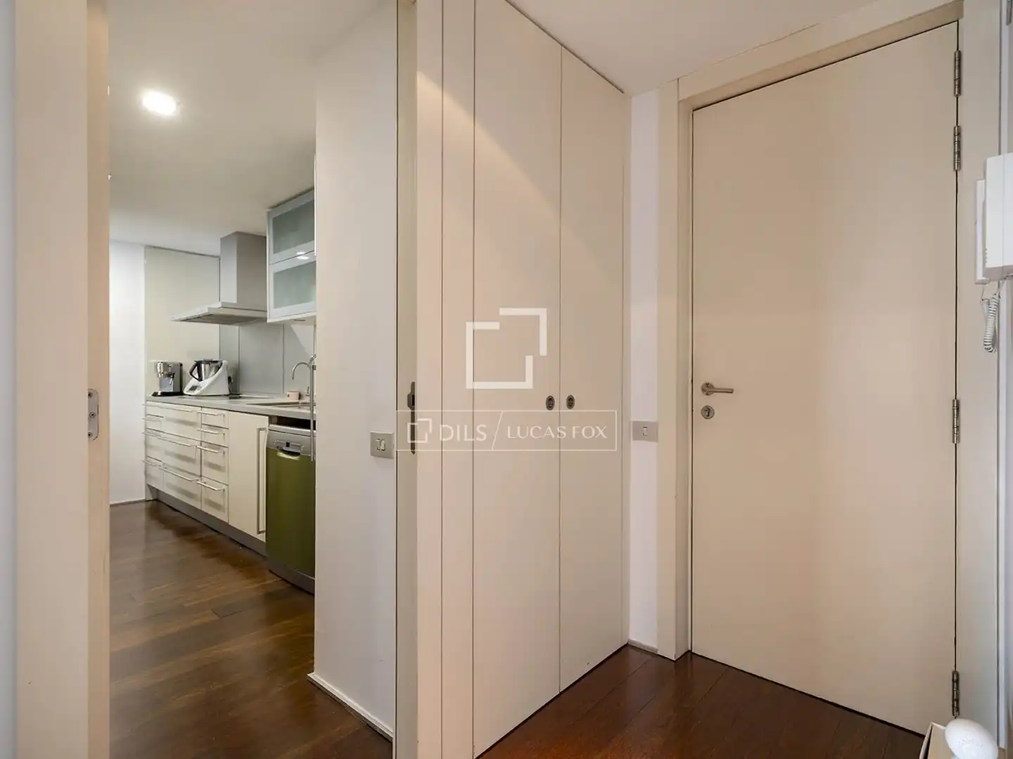Flat for sale in Barcelona  with Air Conditioner, Heating and Parquet flooring
