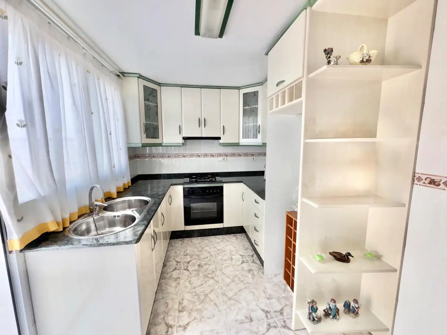 Casa amb terrassa en venda a Calle MONSEÑOR ESPINOSA 6, imagen 6