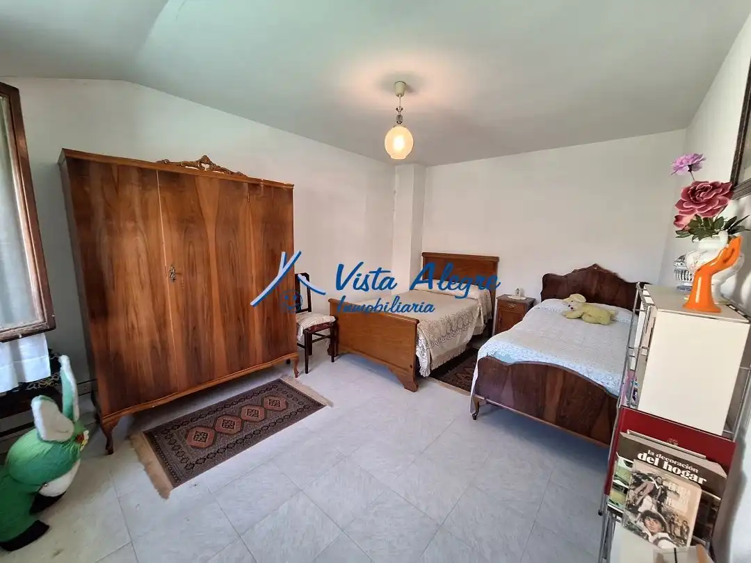 Habitación de Casa o chalet en venta en Gimileo con Calefacción, Terraza y Trastero