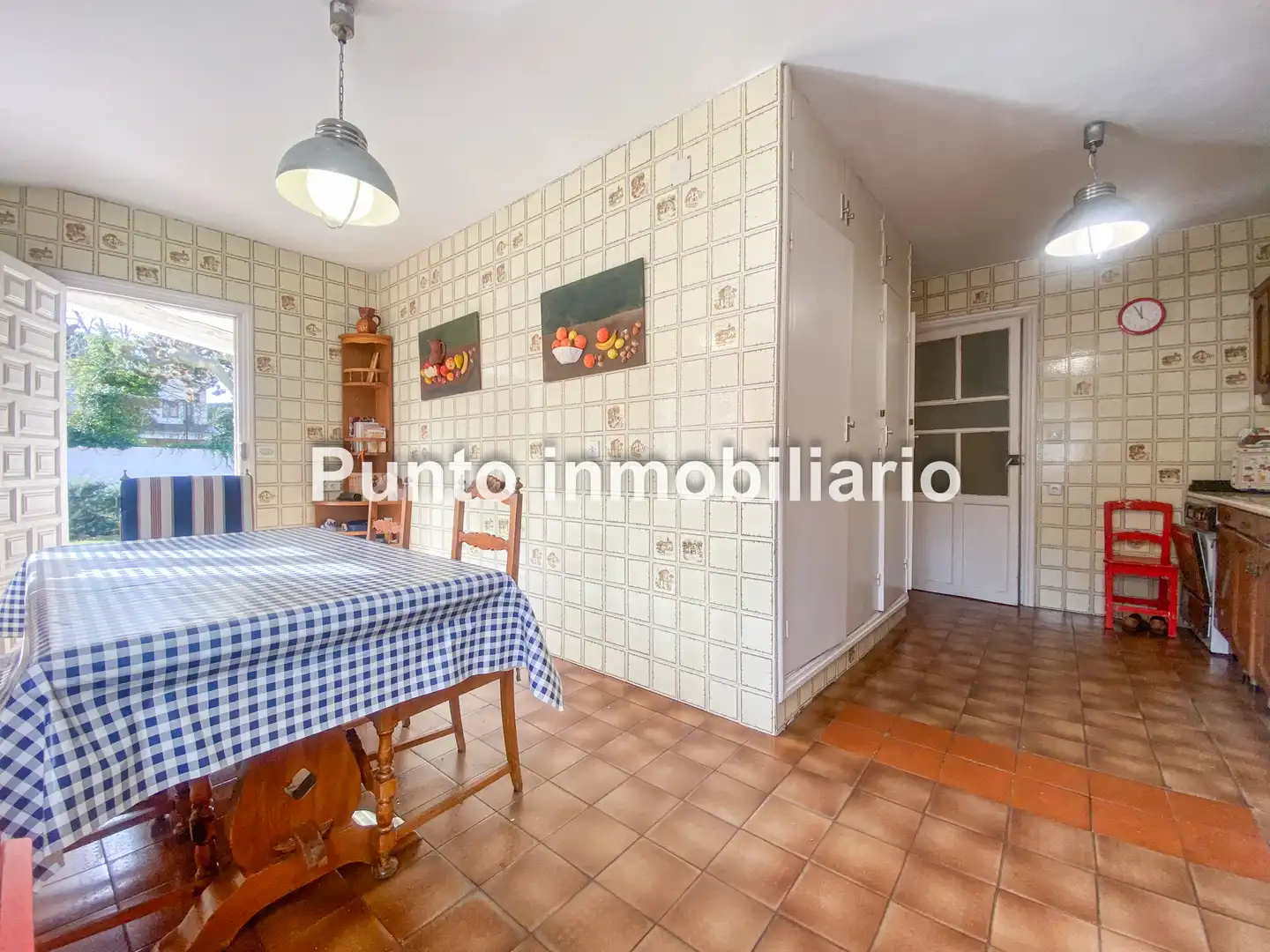 Cuina de Casa o xalet en venda en Valladolid amb Jardí privat i Terrassa
