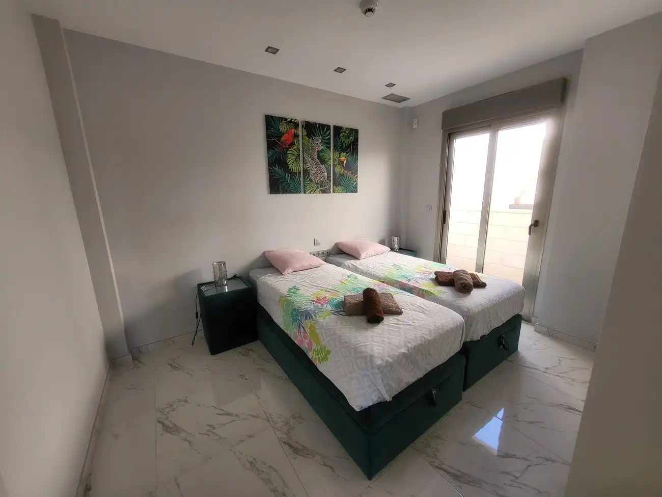 Dormitori de Casa o xalet en venda en Orihuela amb Calefacció, Jardí privat i Piscina