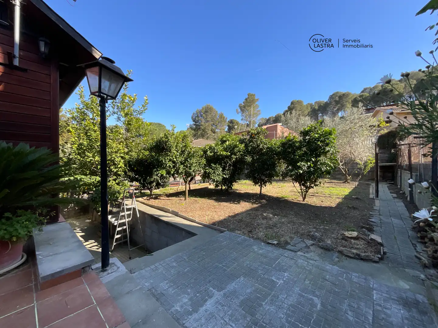 Vista exterior de Casa o chalet en venta en Sant Andreu de la Barca con Aire acondicionado, Calefacción y Jardín privado