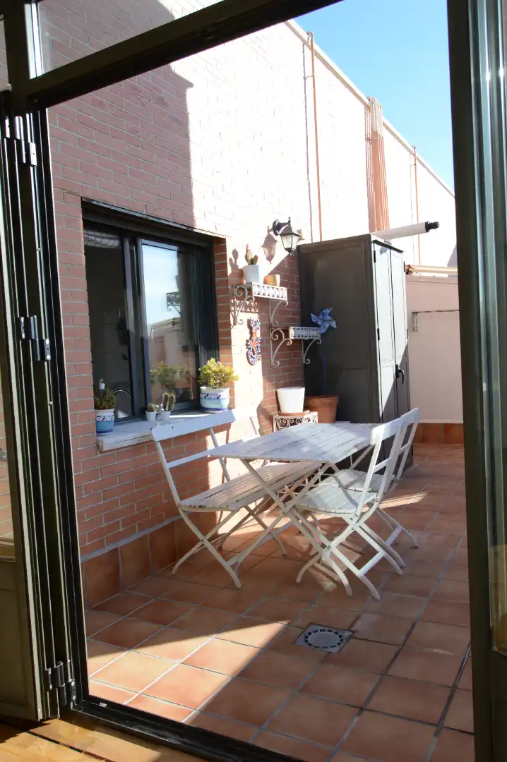 Balcony of Attic for rent in Madrid  with Air Conditioner, Heating and Parquet flooring