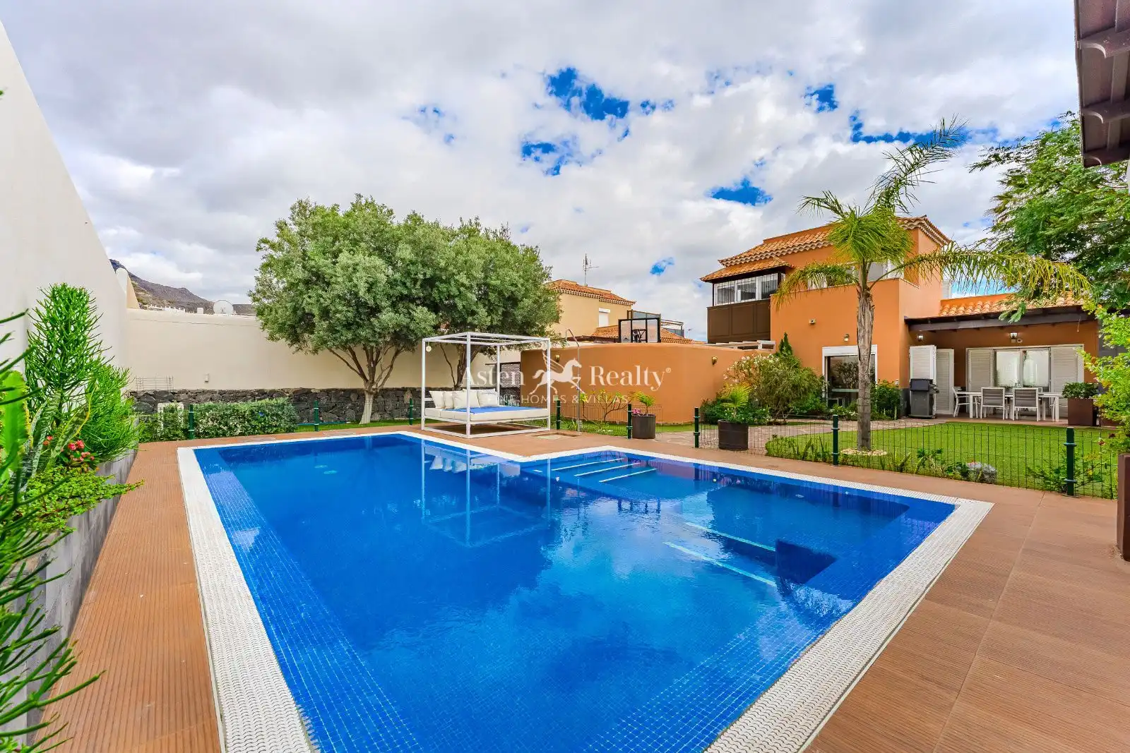Exterior view of Houses for sale in Adeje  with Air Conditioner, Heating and Terrace