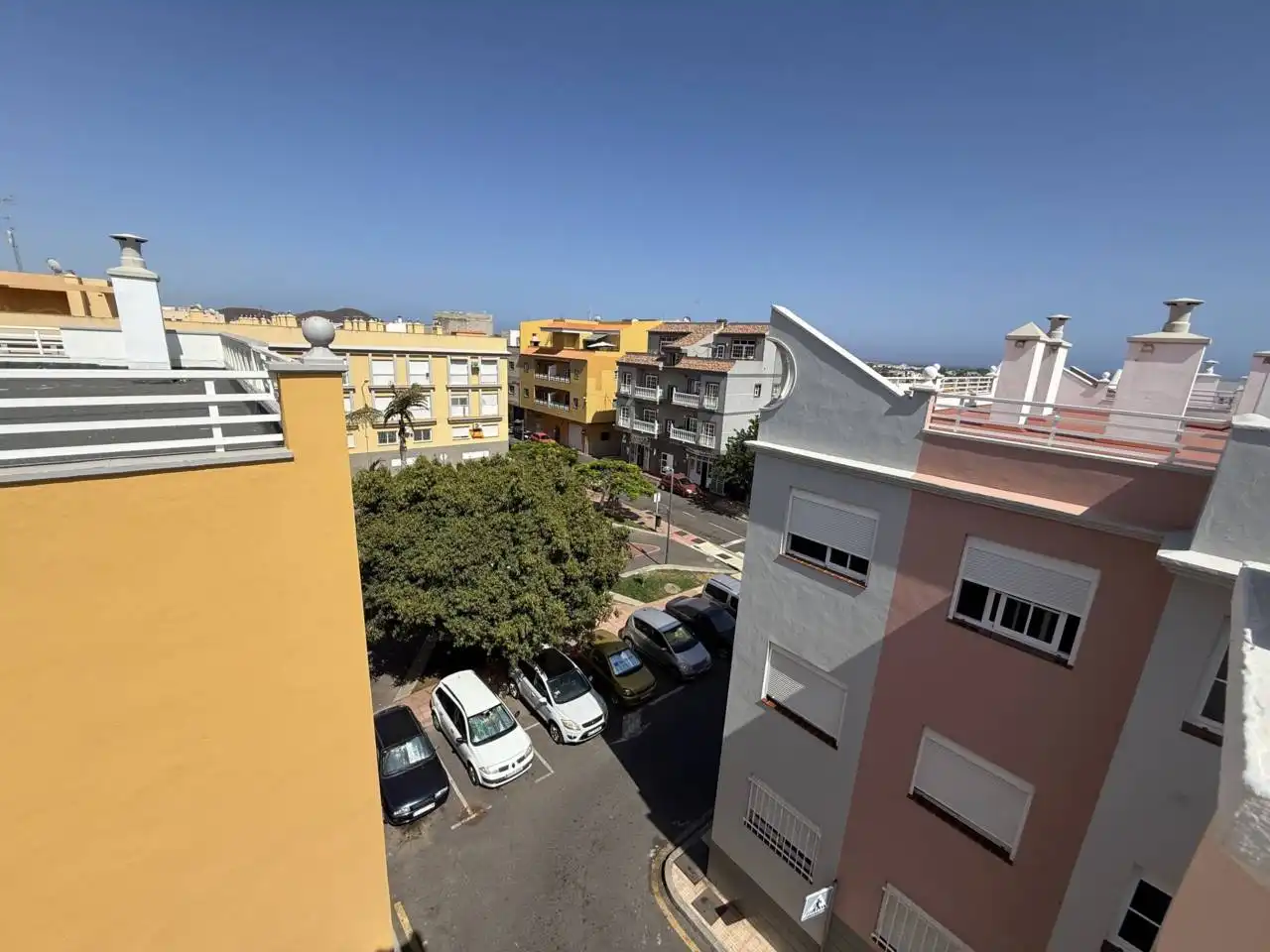 Vista exterior de Pis en venda en Arona amb Aire condicionat, Terrassa i Traster