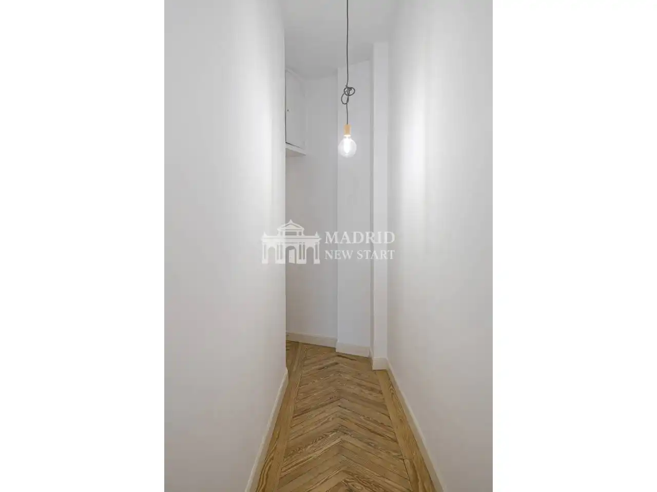 Bedroom of Flat for rent in Madrid  with Air Conditioner, Heating and Parquet flooring