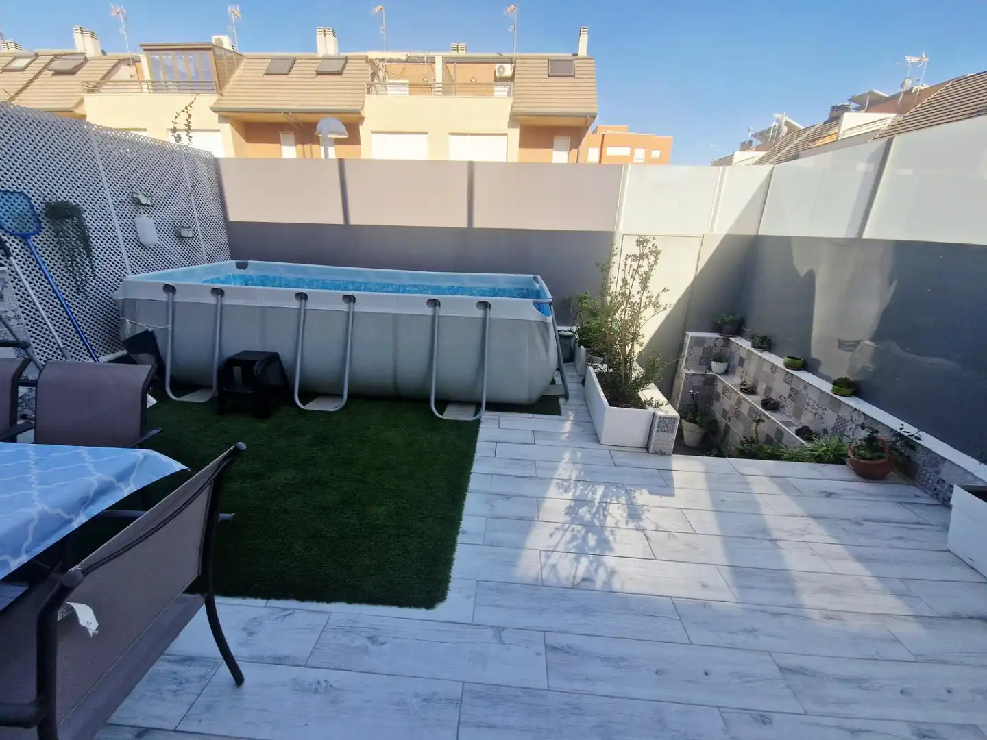Piscina de Casa adosada en venta en Ciudad Real con Calefacción, Jardín privado y Terraza