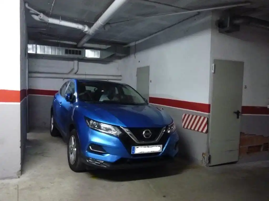 Parking de Piso en venta en Terrassa con Aire acondicionado, Calefacción y Terraza