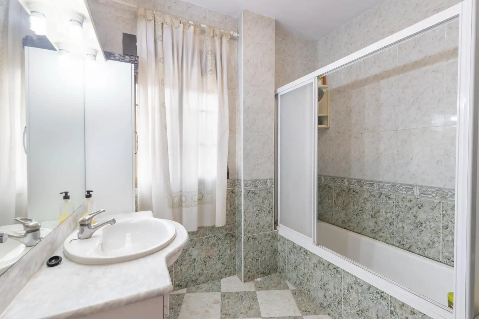 Bany de Casa o xalet en venda en Iznalloz