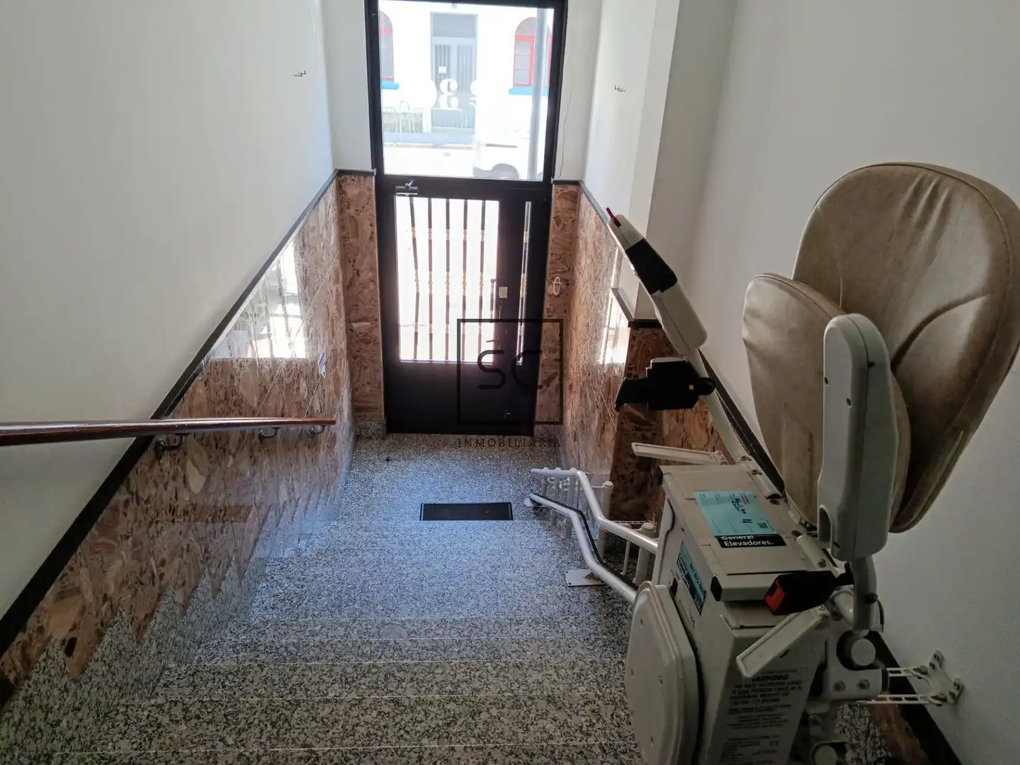 Piso en venta en Pontedeume con Calefacción y Amueblado