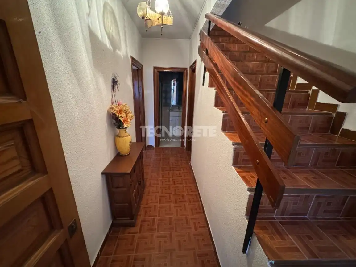 Casa rústica amb terrassa en venda a Tórtola de Henares, imagen 2