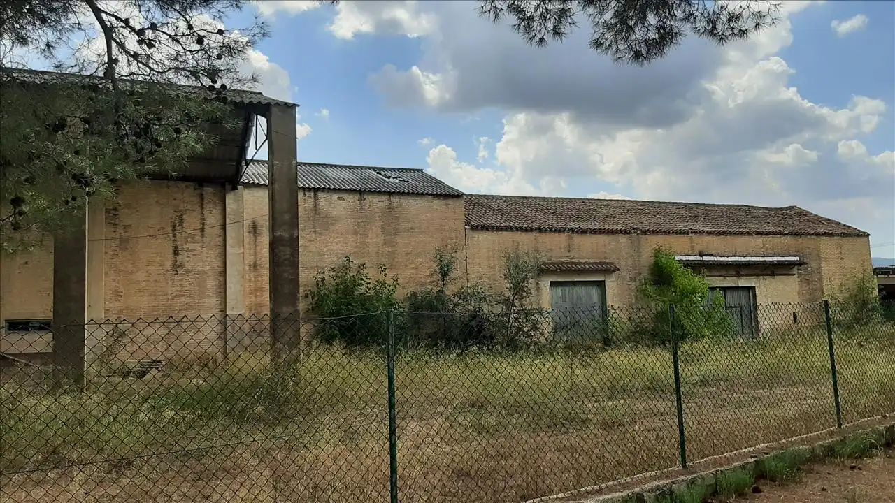 Außenansicht von Gebäude zum Verkauf in Ontinyent