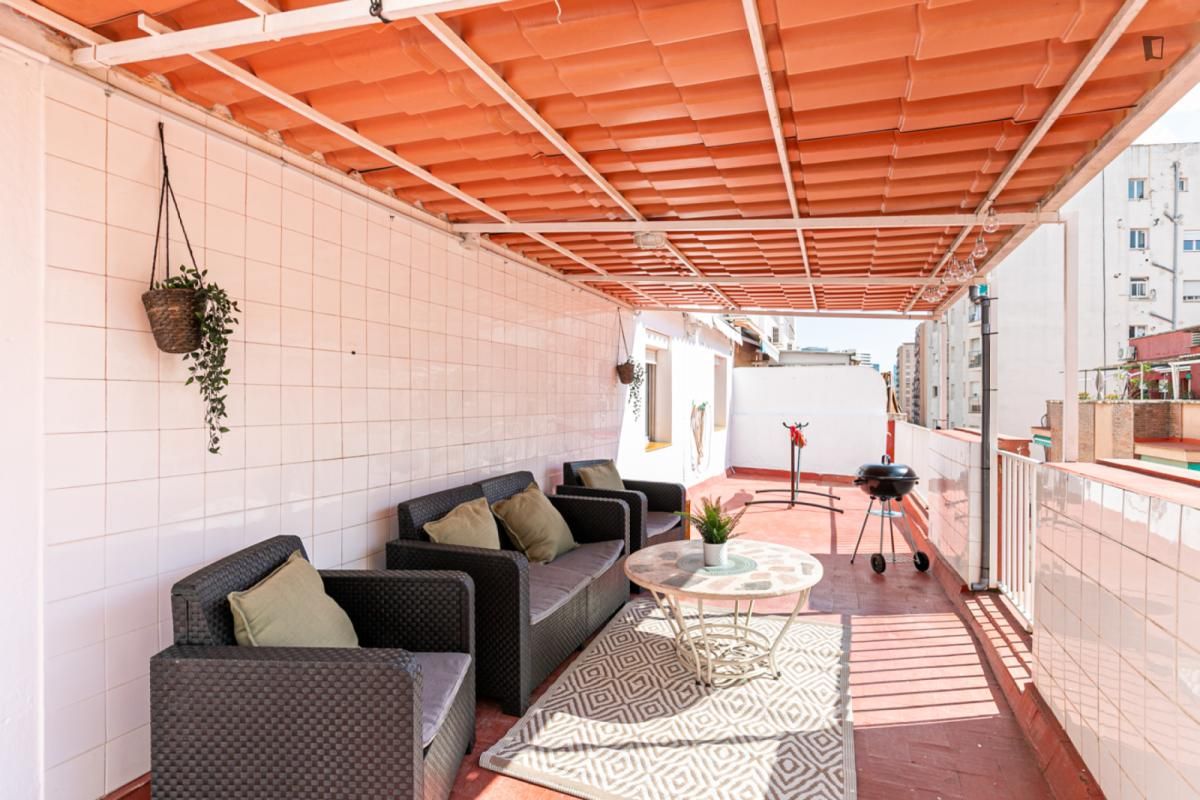 Terrassa de Apartament de lloguer en L'Hospitalet de Llobregat amb Aire condicionat, Moblat i Forn