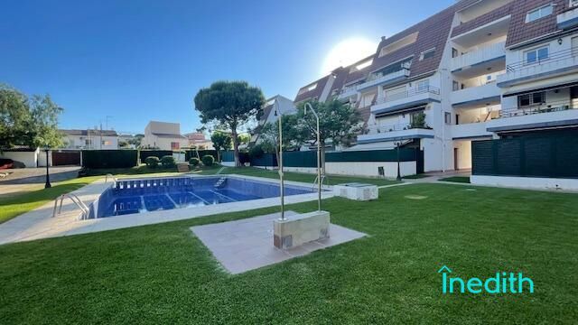 Swimming pool of Flat for sale in Calafell  with Air Conditioner, Heating and Parquet flooring