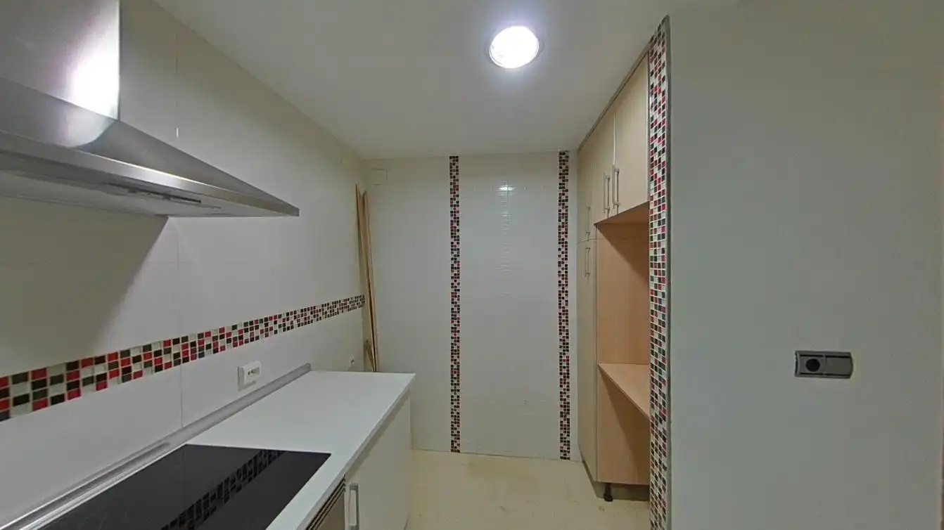 Cocina de Piso en venta en Benidorm con Piscina
